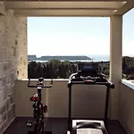 Alexandra Seaview Luxurious Villa, By Thinkvilla וילה